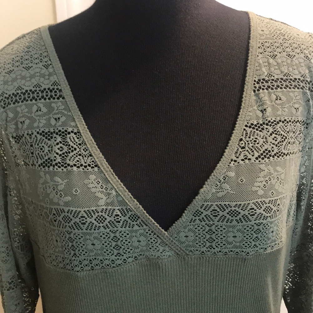 H&M lace top